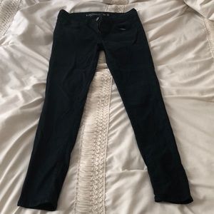 ⬇️PRICE DROP⬇️ Size 4 AE navy blue jegging